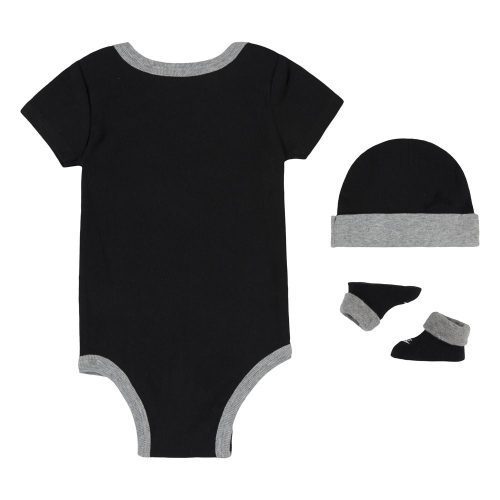 0073 023 NikeFutureLogoHat BodysuitandBootiesBoxSet