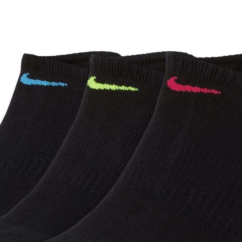 SX7179 912 NikeWomen sTrainingNo ShowSocks 3Pairs 1