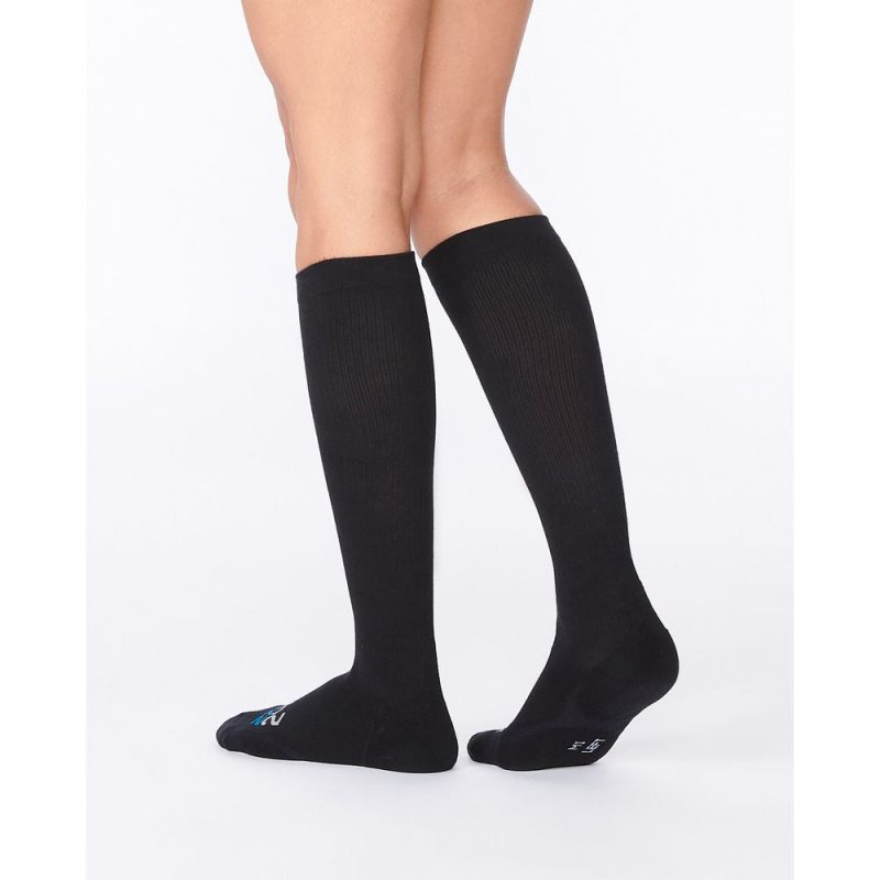 UA5690E BLKBLK 2XU 20247 20Compression 20Socks 05 web